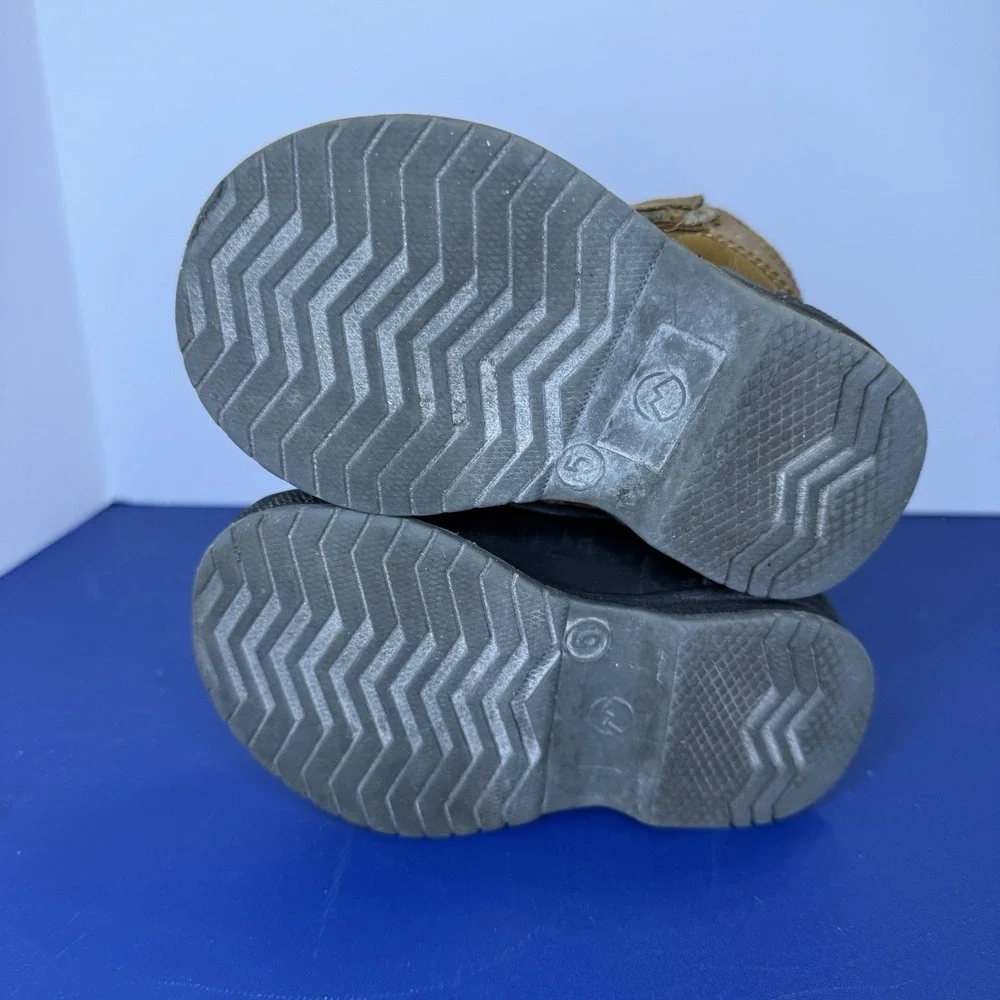 Magellan Toddler Duck Boots | Size 5M | Waterproof + Fleece-Lined.‎ Used